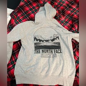 Women’s north face hoodie